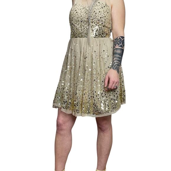 Women's Deb Gold Sequin Sheer Lined Dress w/ Elegant Tie Back Belt - Size Small - Picture 11 of 12